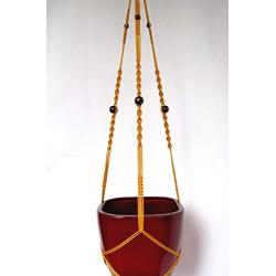 Macrame plant hanger