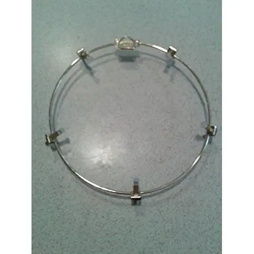 Van Hygan & Smythe Brass Plated The Great Plate Hang-Ups 8 1/2 in. (75880) Collector Plate Hanger Van Hygan & Smythe Brass Plated The Great Plate Hang-Ups 8 1/2 in. (75880) Collector Plate Hanger