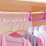 BFY Household Appliances .5-Hole Plastic Clothes Hanger Magic Hanger Hanger Wonder Closet Organizer Multi-port Hook，Random Color Delivery