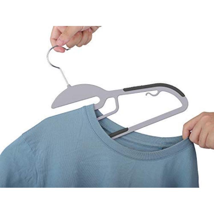  Finnhomy 50 Pack Plastic Hangers, Durable Clothes