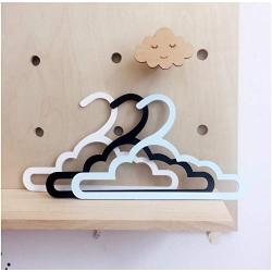 5pcs Random Color Nordic Scandinavia Handmade Wooden Cloud Cloth Hangers Clothes Dryer Rack for Baby Kids Decor Crafts Clothing Display