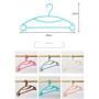SAASNY Plastic Hangers Standard Hangers,Pack of 25 Width 40 cm Purple - Non Slip Clothes Hangers,Heavy Duty Coat Hangers,Ultra Thin Space Saving,for Drying and Storage SAASNY Plastic Hangers Standard Hangers,Pack of 25 Width 40 cm Purple - Non Slip Clothes Hangers,Heavy Duty Coat Hangers,Ultra Thin Space Saving,for Drying and Storage