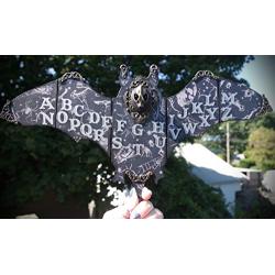 Black and Gray Ouija Spirit Board Resin Bat Skull Hand Made Wooden Bat Home Decor Wall Plaque Hanger