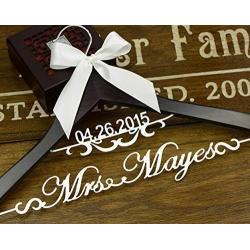 Bridal hangers for wedding dress, Hangers personalized for bride, Mrs hangers for wedding dress EL002