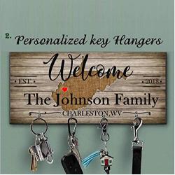 Home With City And State Color Key Holder for wall, Personalized brown family key hanger, Custom last name key hanger, Personalized Wall Mount Key Rack, Housewarming Gift, State home key hanger