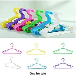 20Pcs/Lot Random Color Portable Clothes Hanger Kids Children Toddler Baby Clothes Coat Plastic Hangers Hook Household