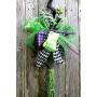Halloween witch broomstick, Halloween wreath, Witch wreath, Fall wreath, fall décor, door décor, Halloween door hanger, witch decor