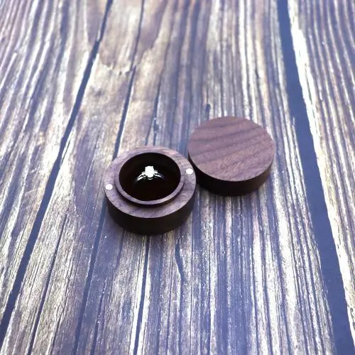 Jewelry Boxes Creative Solid Wooden Ring Boxes Jewelry Storage Boxes Round Fashion Wooden Black Walnut Ring Box Jewelry Boxes Creative Solid Wooden Ring Boxes Jewelry Storage Boxes Round Fashion Wooden Black Walnut Ring Box