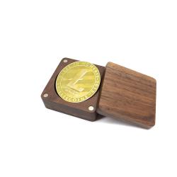 Solid wood black walnut commemorative coin badge medal gift boxes mini portable coin storage boxes magnetic suction single pack