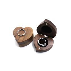 Black walnut love-shaped ring boxes wooden ring jewelry boxes ins style wooden boxes jewelry wooden packaging box