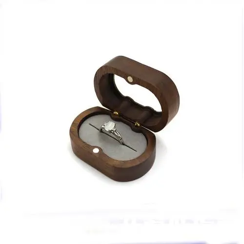 American black walnut solid wood oval jewelry boxes simple portable wooden ring boxes pair ring boxes can engrave LOGO American black walnut solid wood oval jewelry boxes simple portable wooden ring boxes pair ring boxes can engrave LOGO